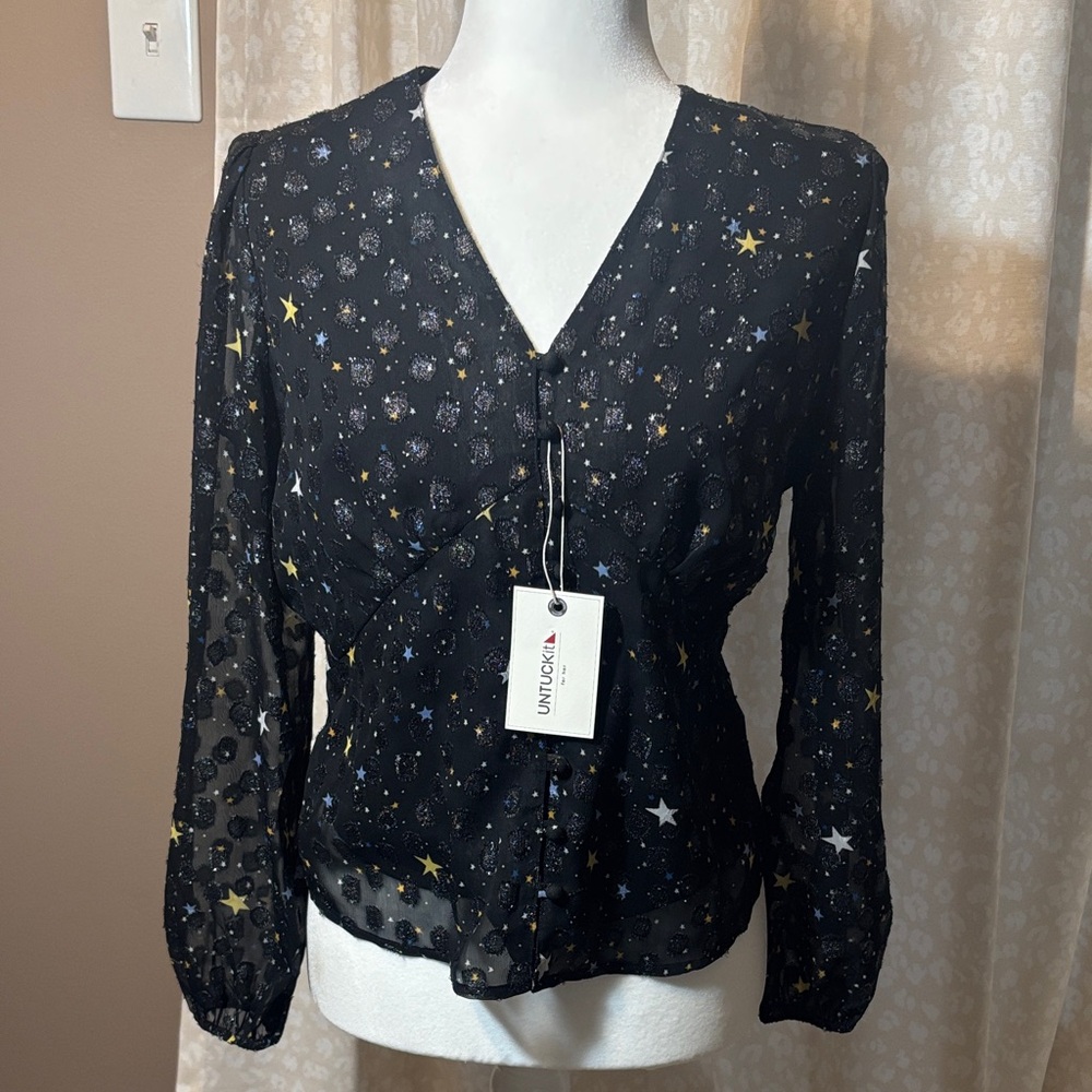 NWT Untuck It Scarlett Black Celestial Print Blouse Size Small Regular